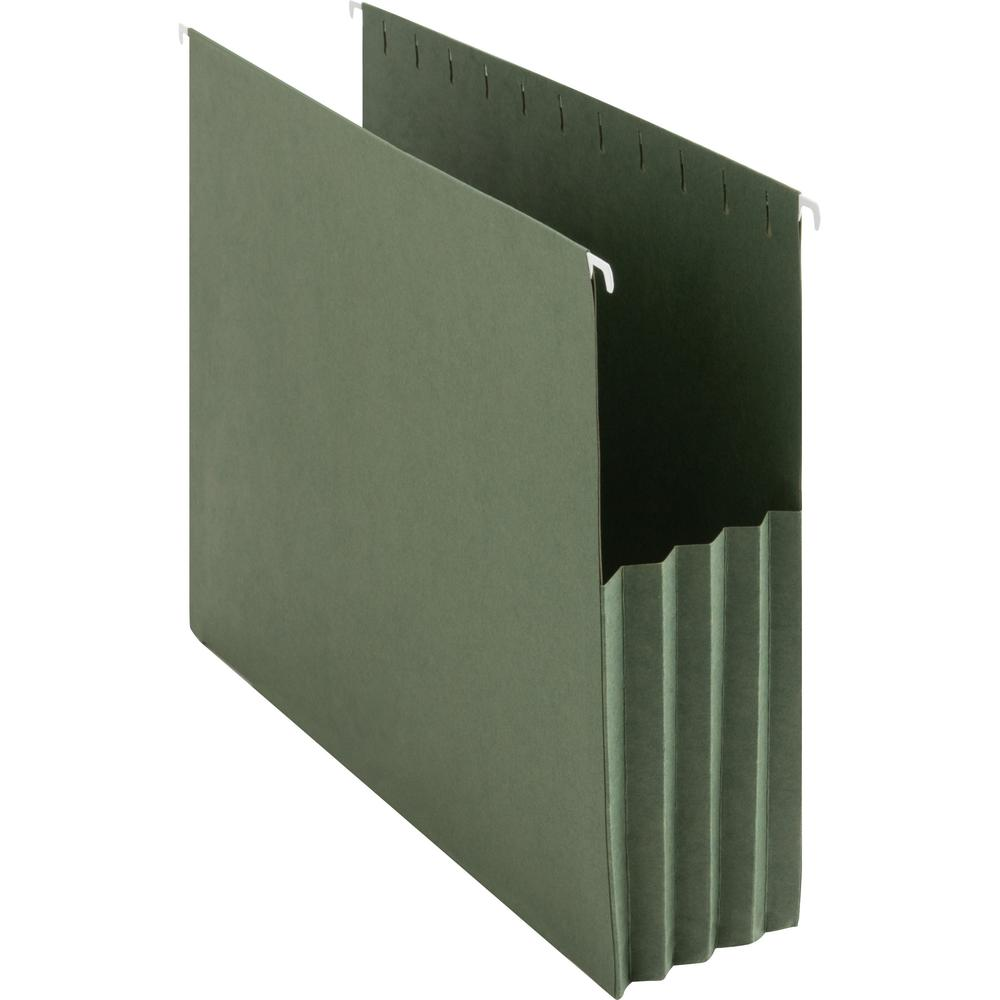 Business Source Letter Recycled File Pocket - 8 1/2" x 11" - 3 1/2" Expansion - 10% Recycled - 10 / Box