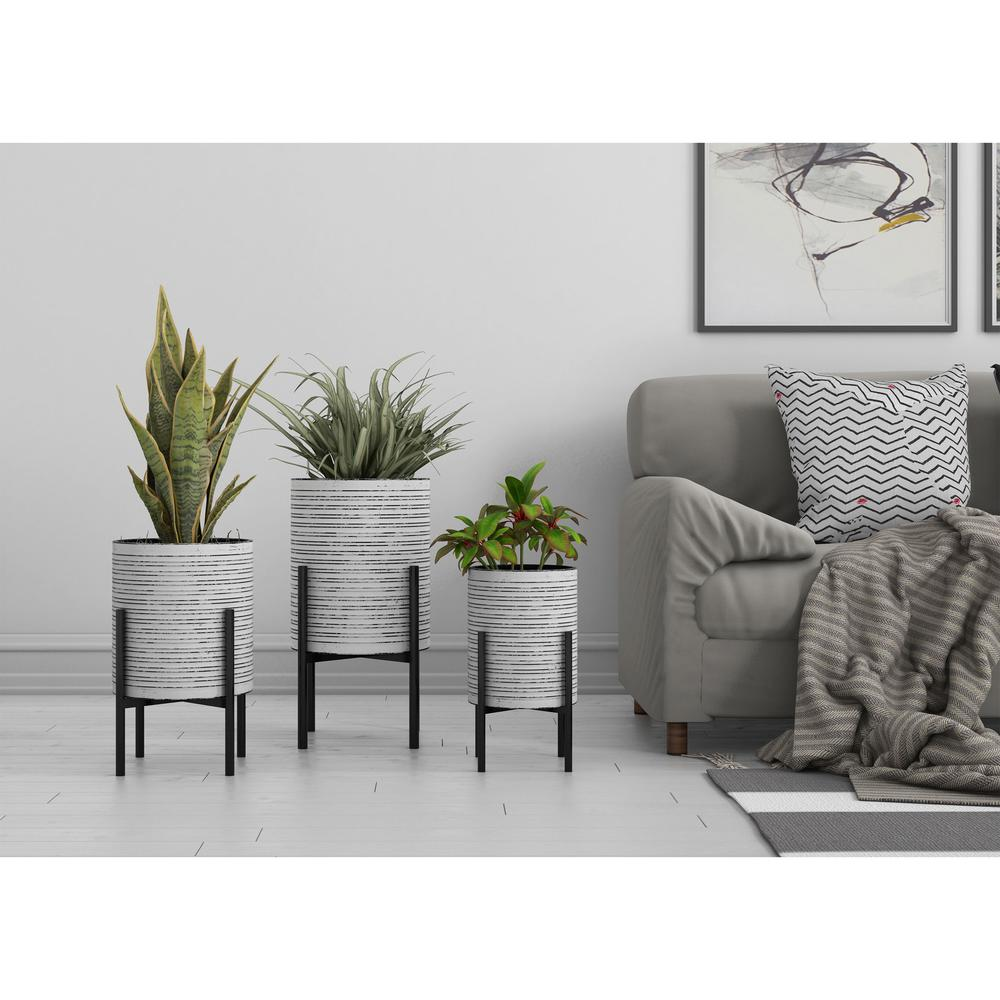 Wendolyn Metal Floor Planters, S3