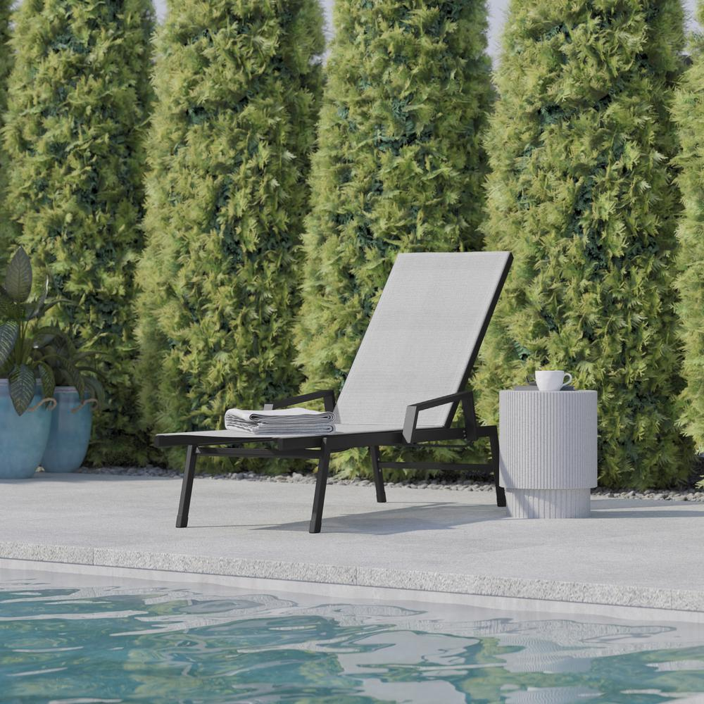 Modern Outdoor Chaise Lounge Chair